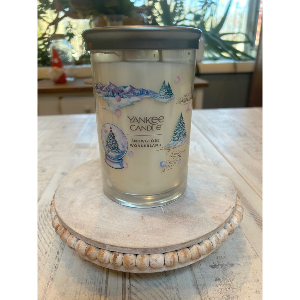 Yankee Candle Snowglobe‎ Wonderland 20oz Large Jar Candle New Winter Holiday